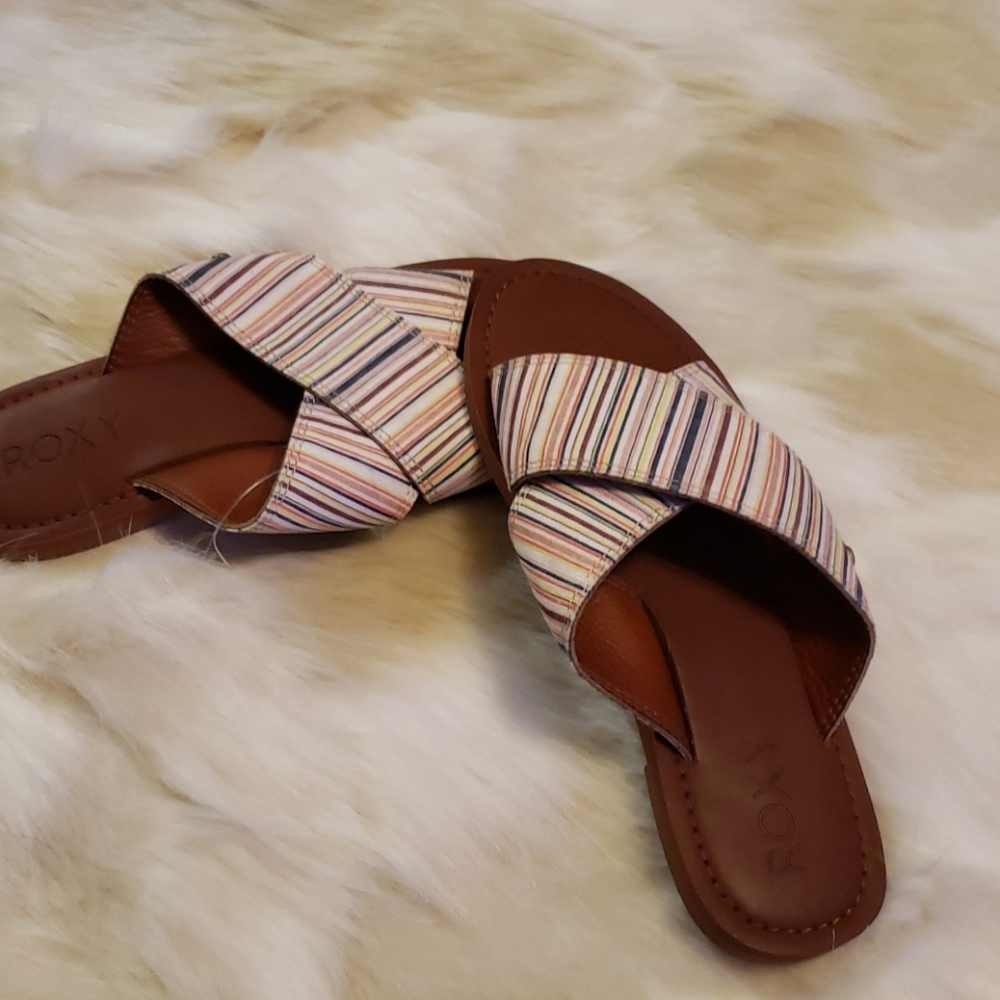 Roxy sandals